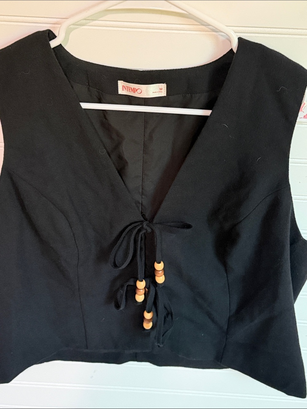Impo Black Sleeveless V-Neck Tie-Front Crop Top with Wooden Beads